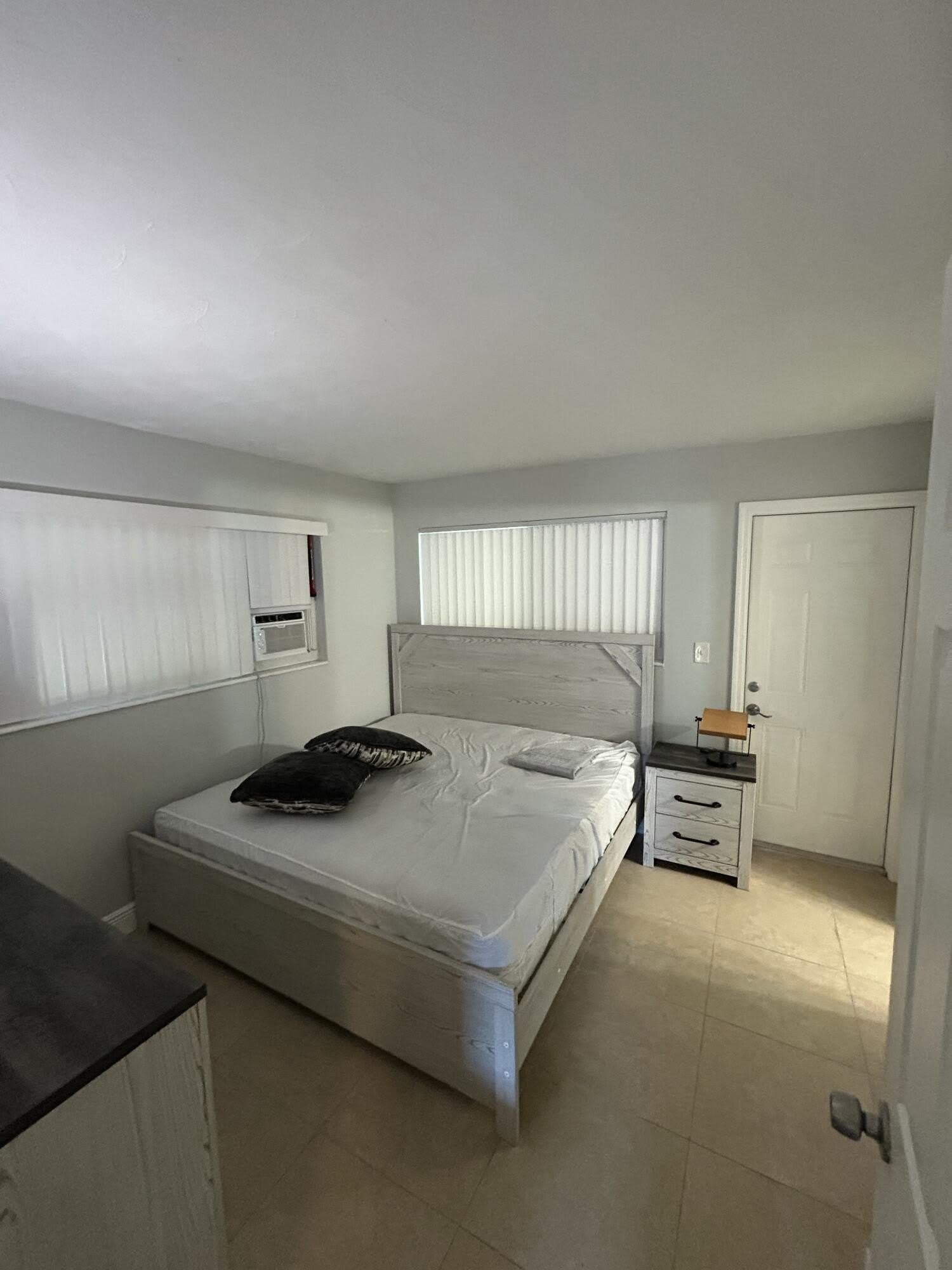 925 NE 17th Avenue – photo 4