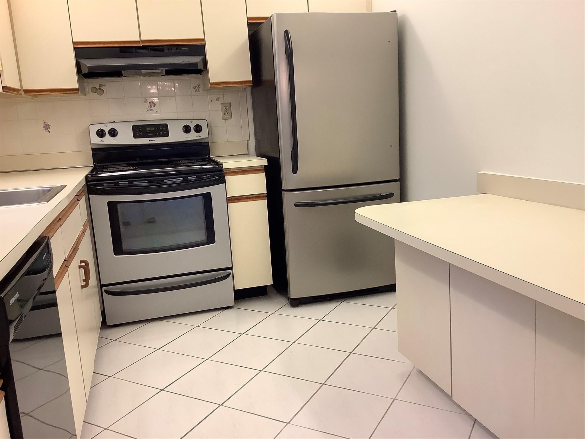 15126 ASHLAND Street – photo 3
