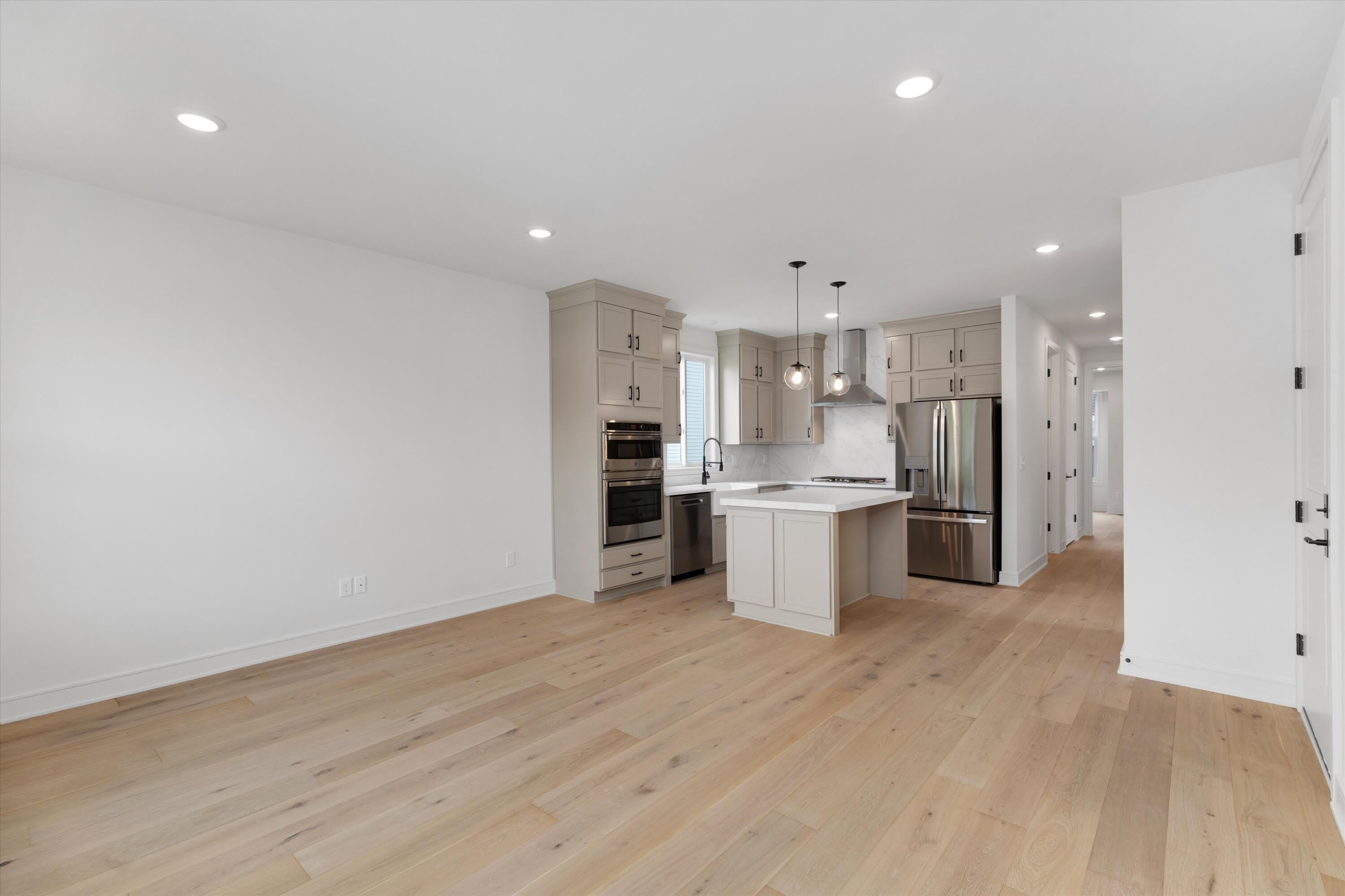 289 W Ann Arbor Trail – photo 2