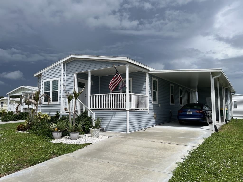 324 Waddell St – photo 3