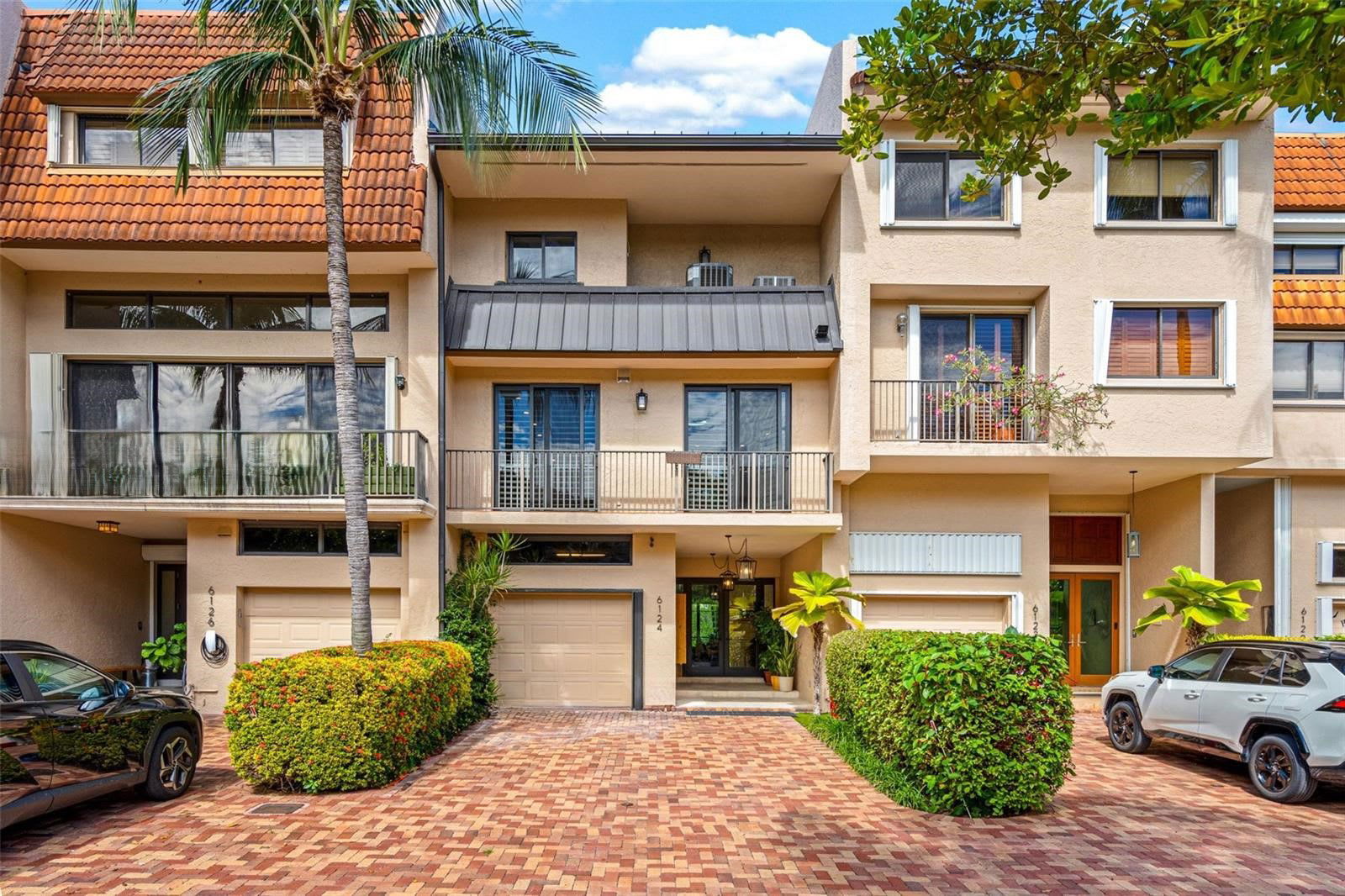 6124 Paradise Point Drive – photo 1