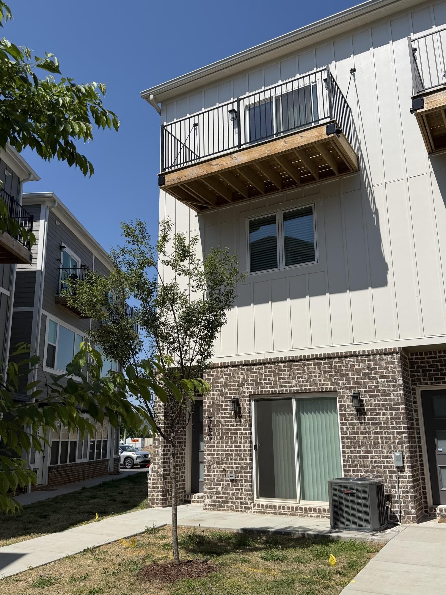 959 Montague Place – photo 2