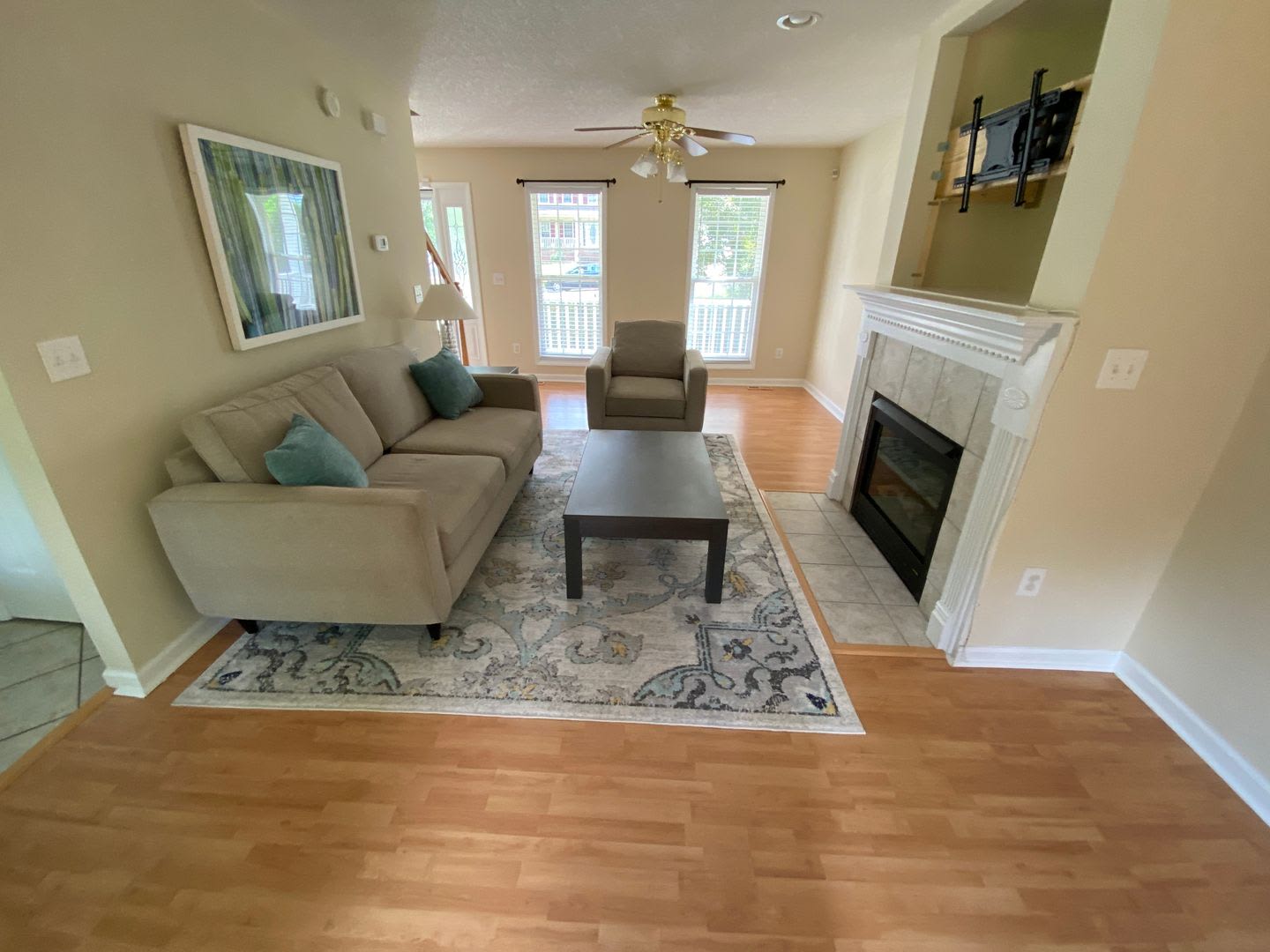 Room in 4 Bedroom Home at Ujamaa Dr – photo 4