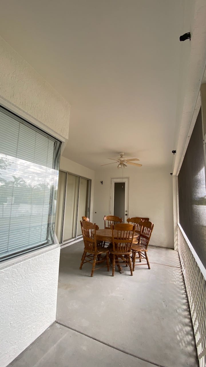 153 Southeast 1st Avenue – photo 2