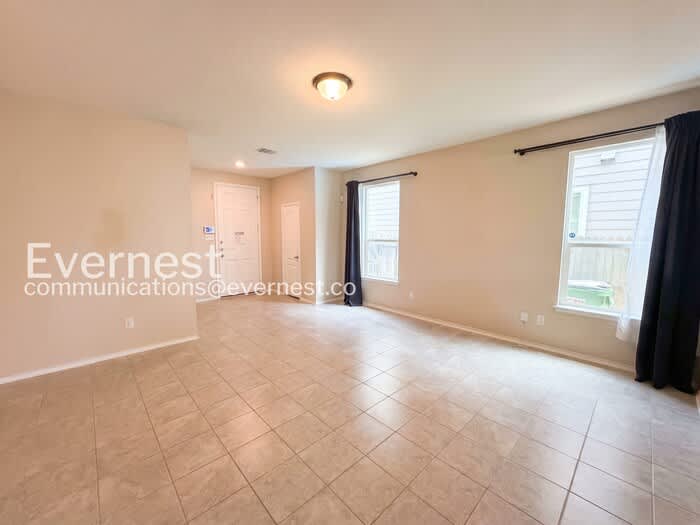13700 Vigilance Street – photo 5