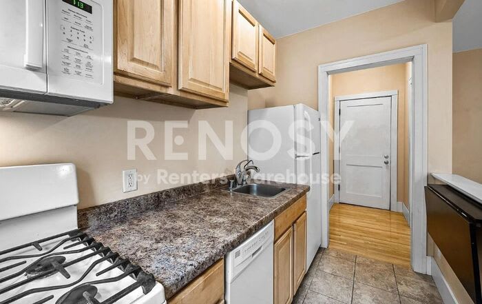 2218 Nicollet Avenue – photo 5