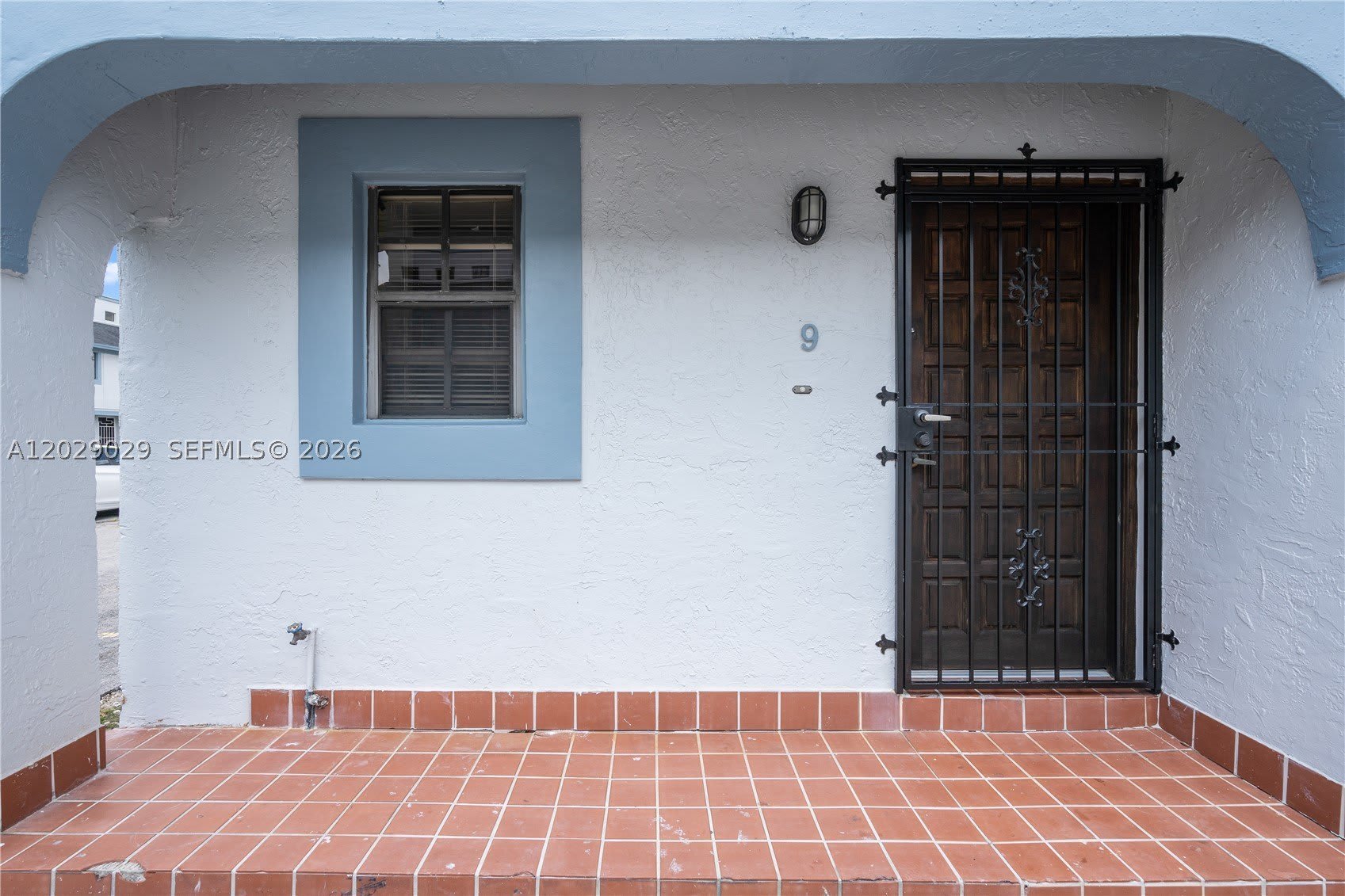12035 SW 18th St – photo 2