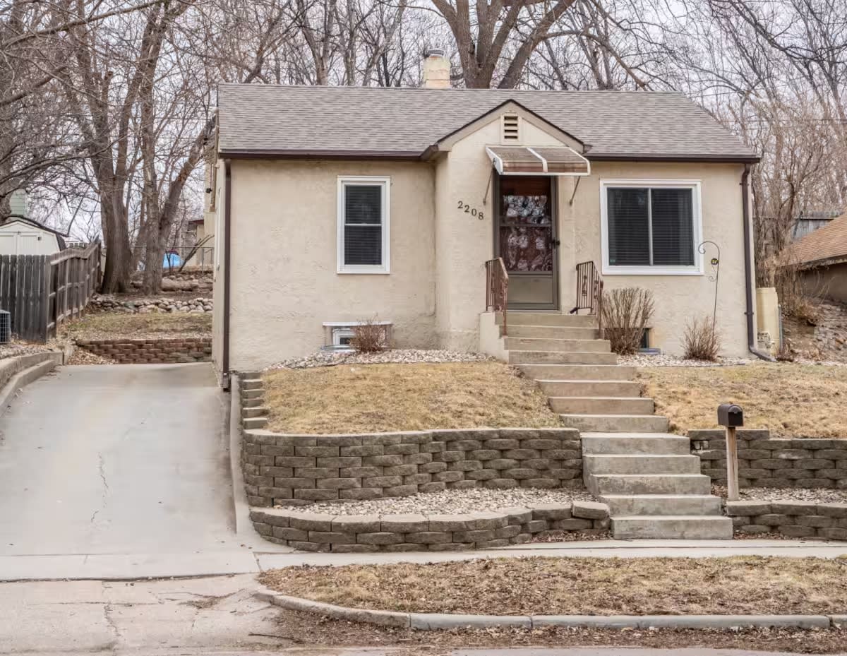 2208 South Covell Avenue – photo 1