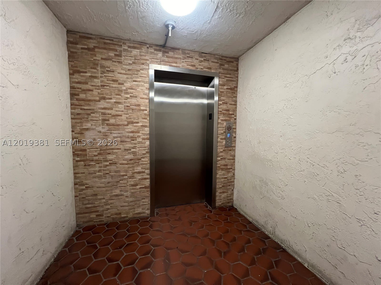 9431 SW 4th St – photo 3