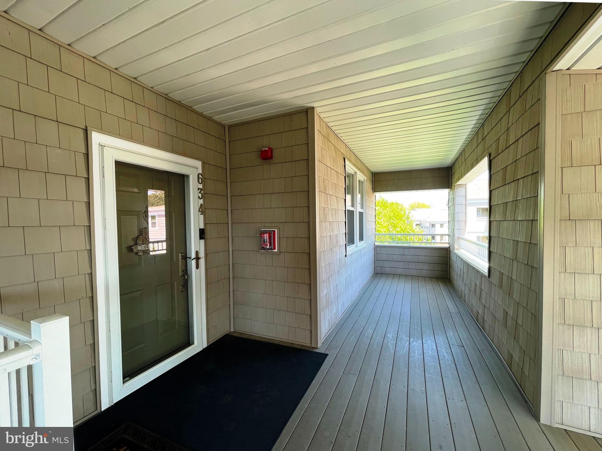 634 OYSTER BAY Place – photo 3
