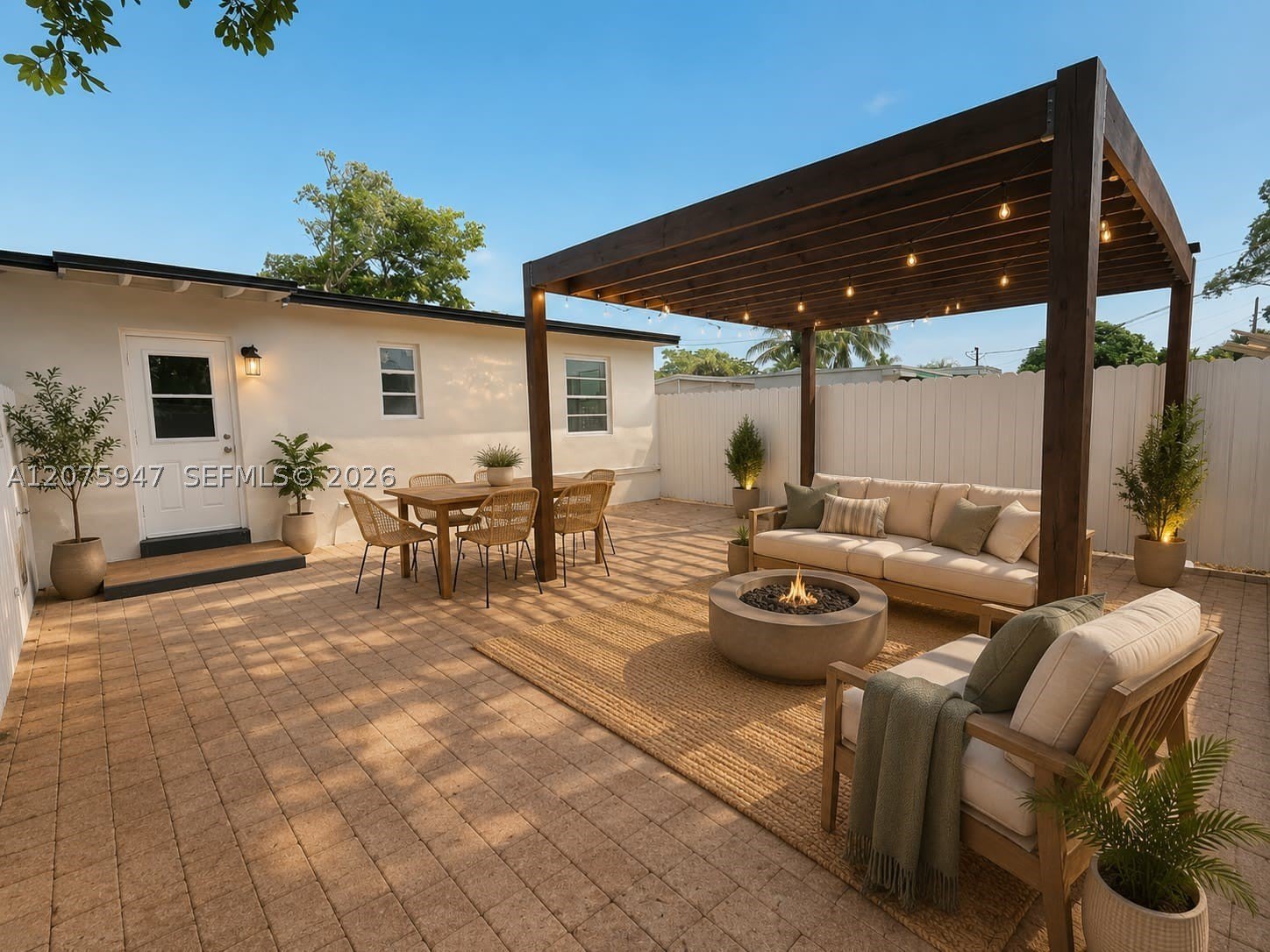 5301 NE 17th Ave – photo 1