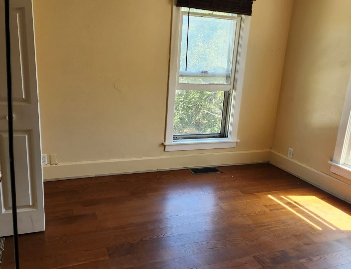 208 Illinois Street – photo 3