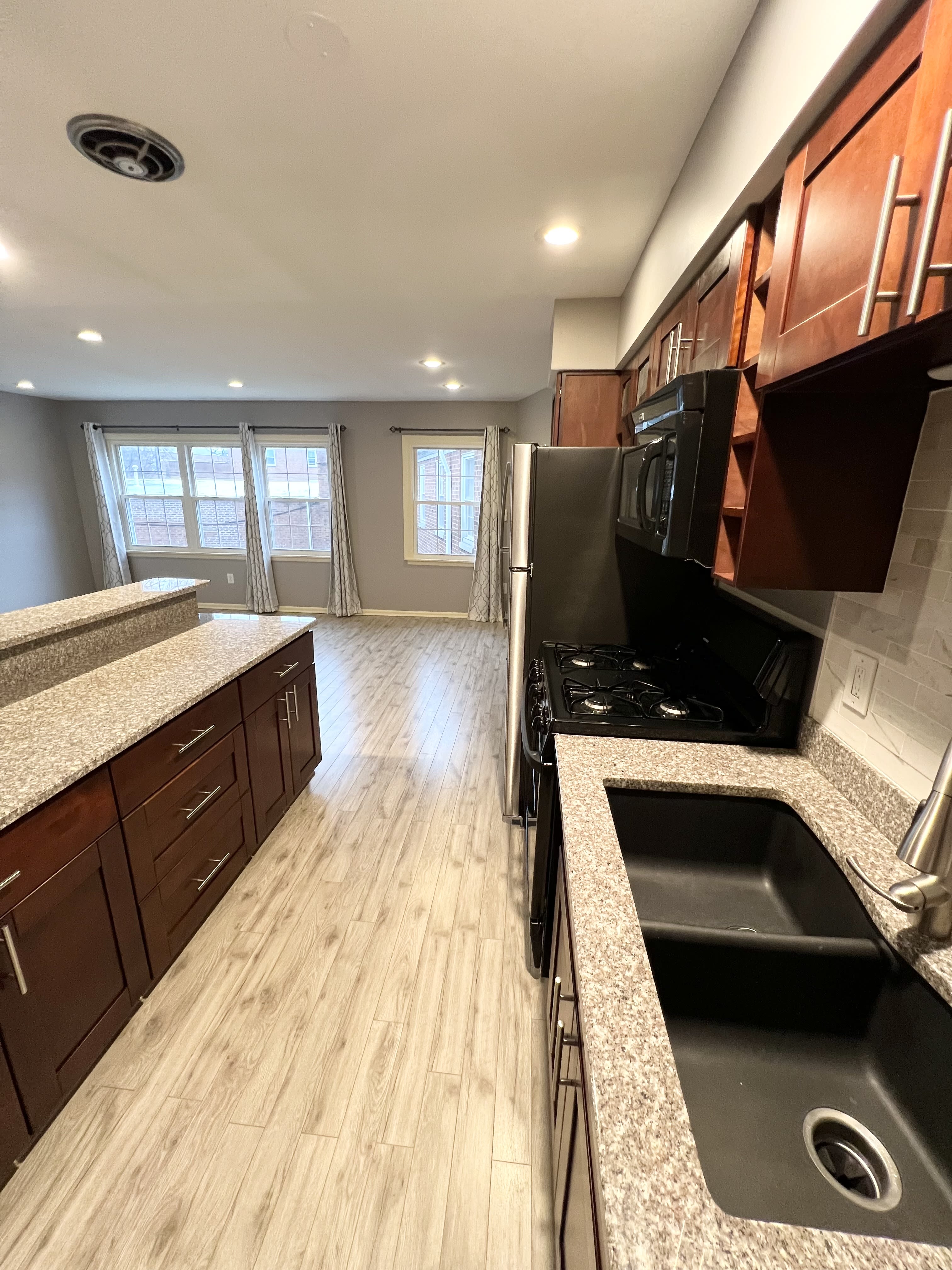 20301 Shelburne Road – photo 4