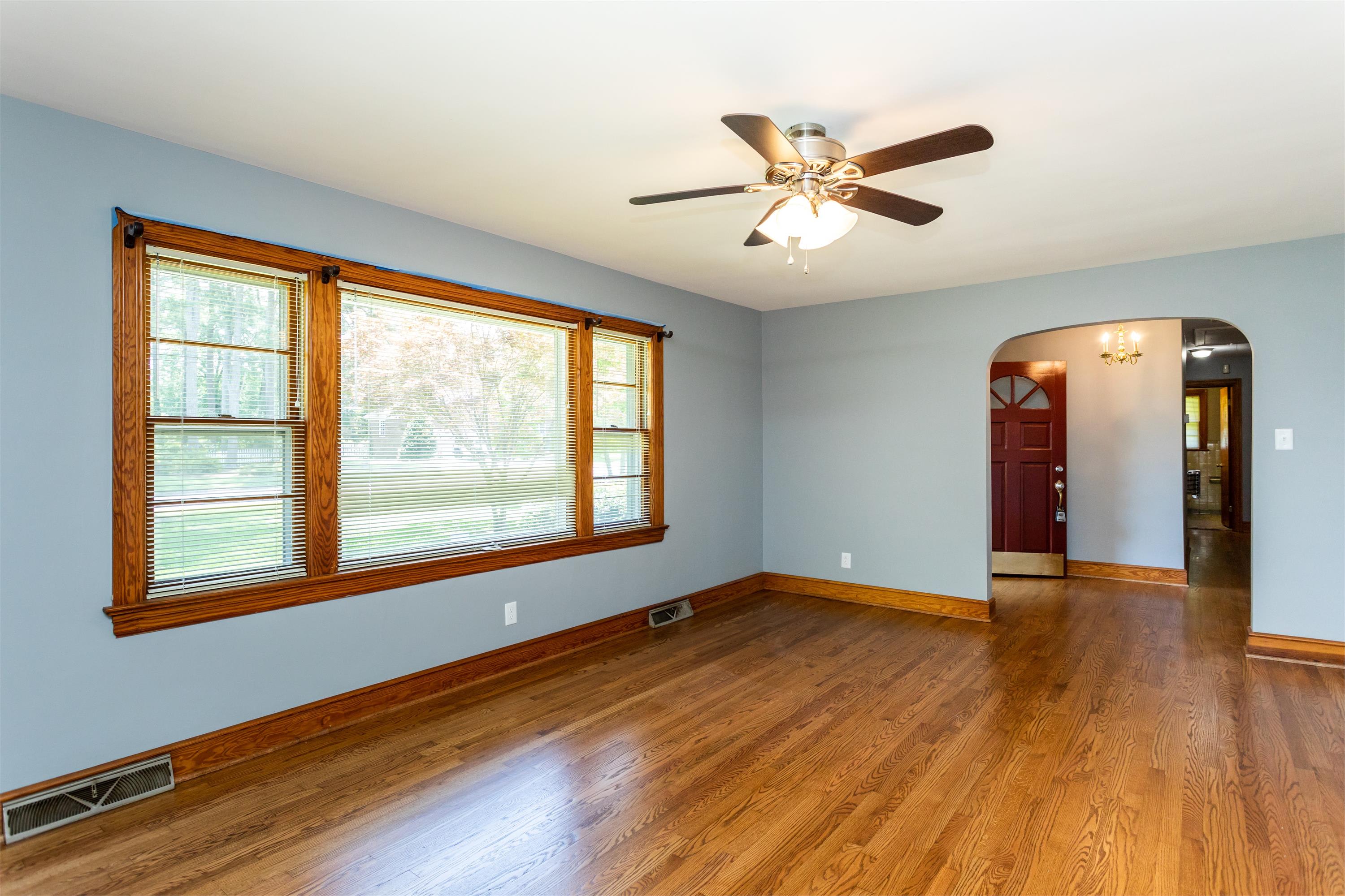 300 Tyson Avenue – photo 5