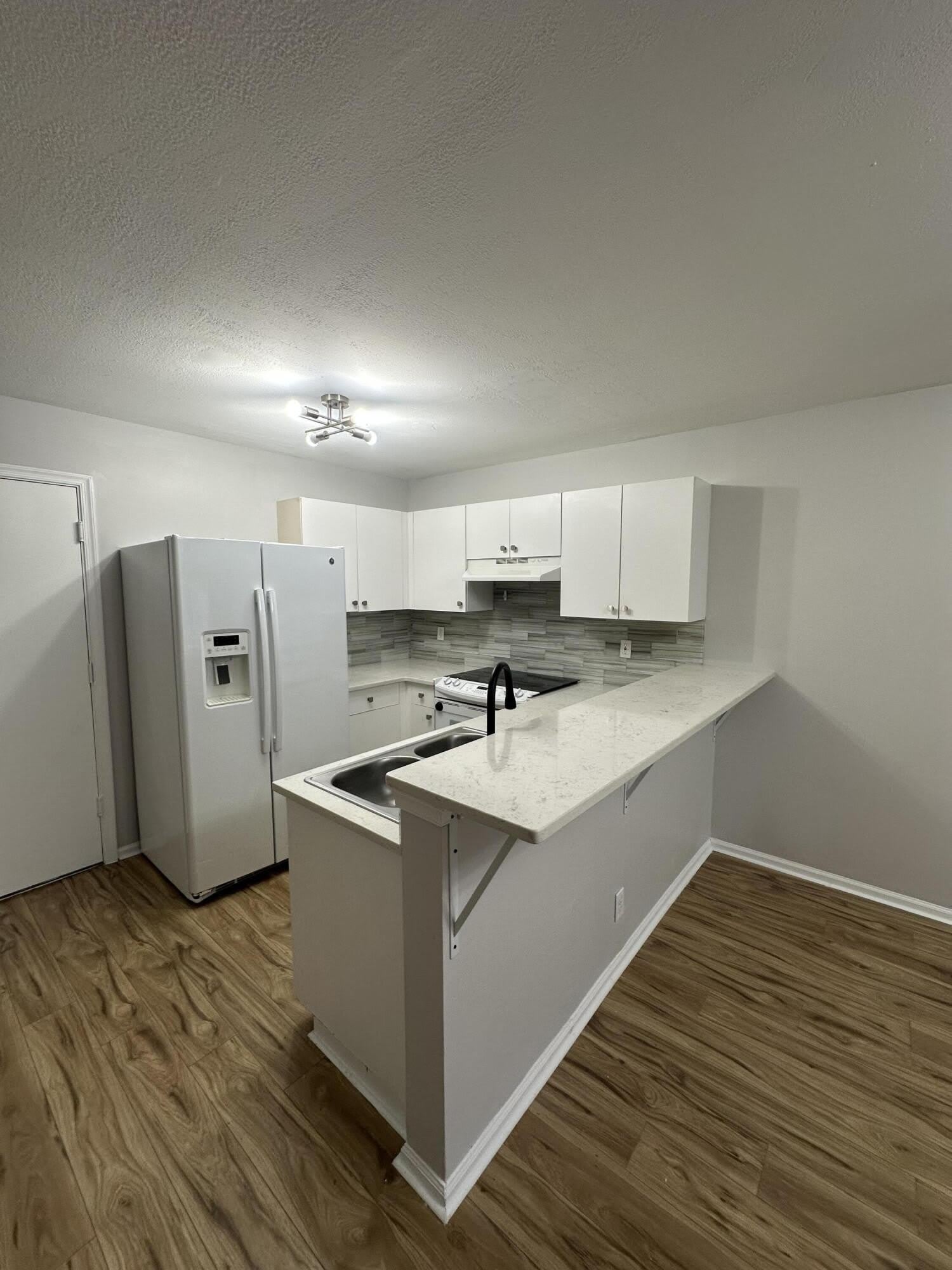 6856 MILL BROOK Place – photo 5