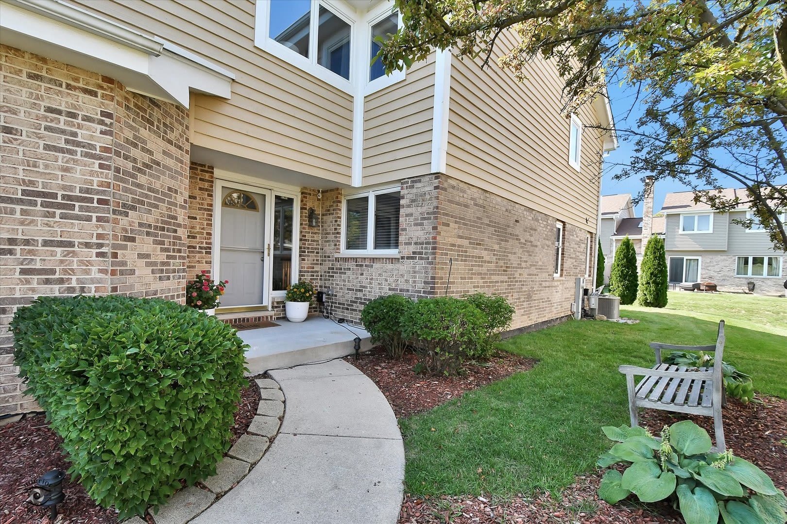 17323 Lakebrook Drive – photo 2