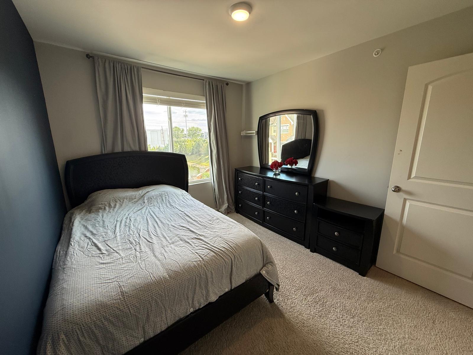 701 West Hickory Street – photo 4