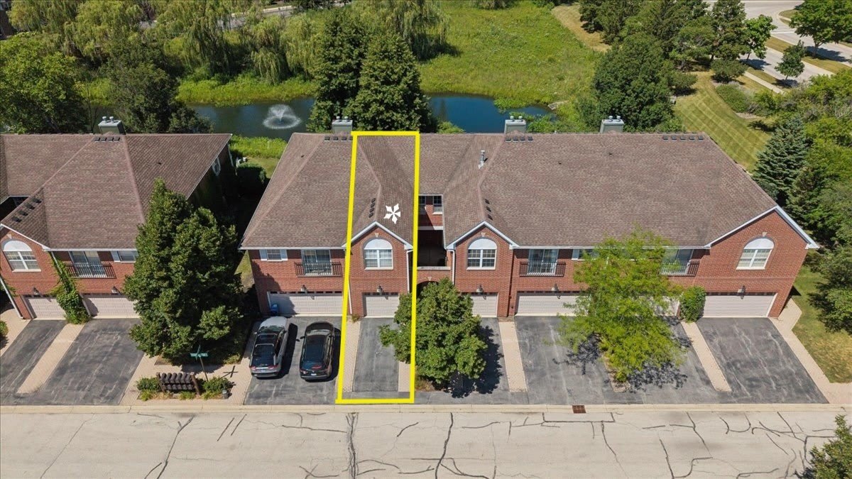 1116 KENSINGTON Drive – photo 2