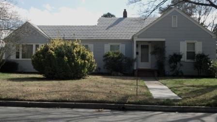 Ranch with a large garage / workshop – photo 1