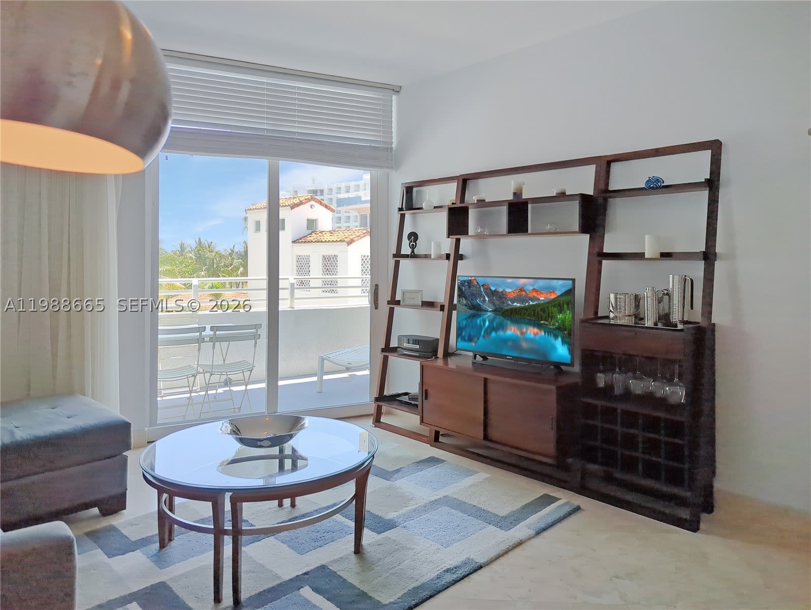 225 Collins Ave – photo 2