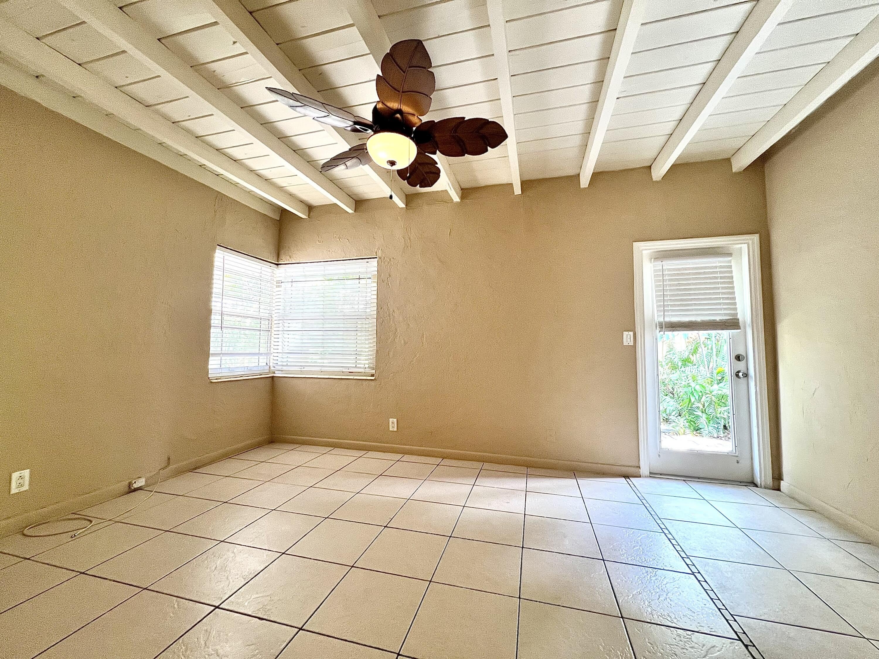 817 NE 16TH Terrace – photo 3