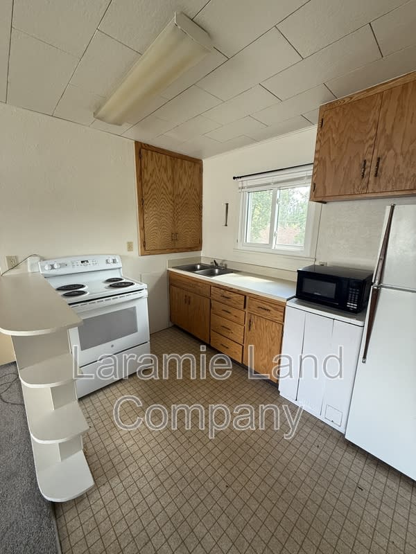 857 North 4th Street – photo 2