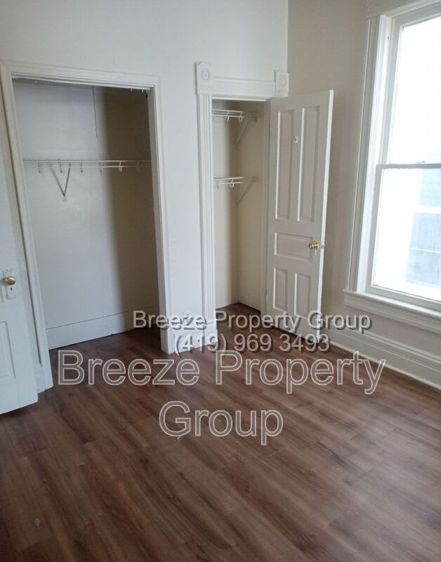 323 Champion St – photo 5