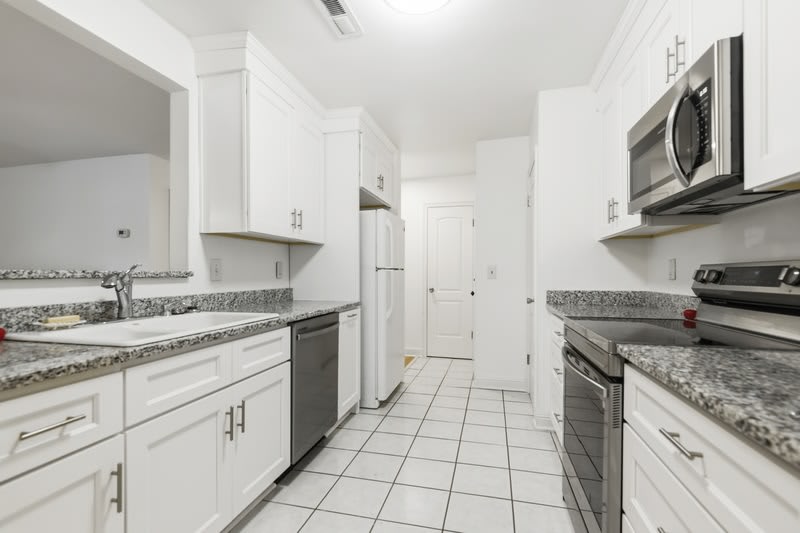 1174 Village Creek Lane – photo 1