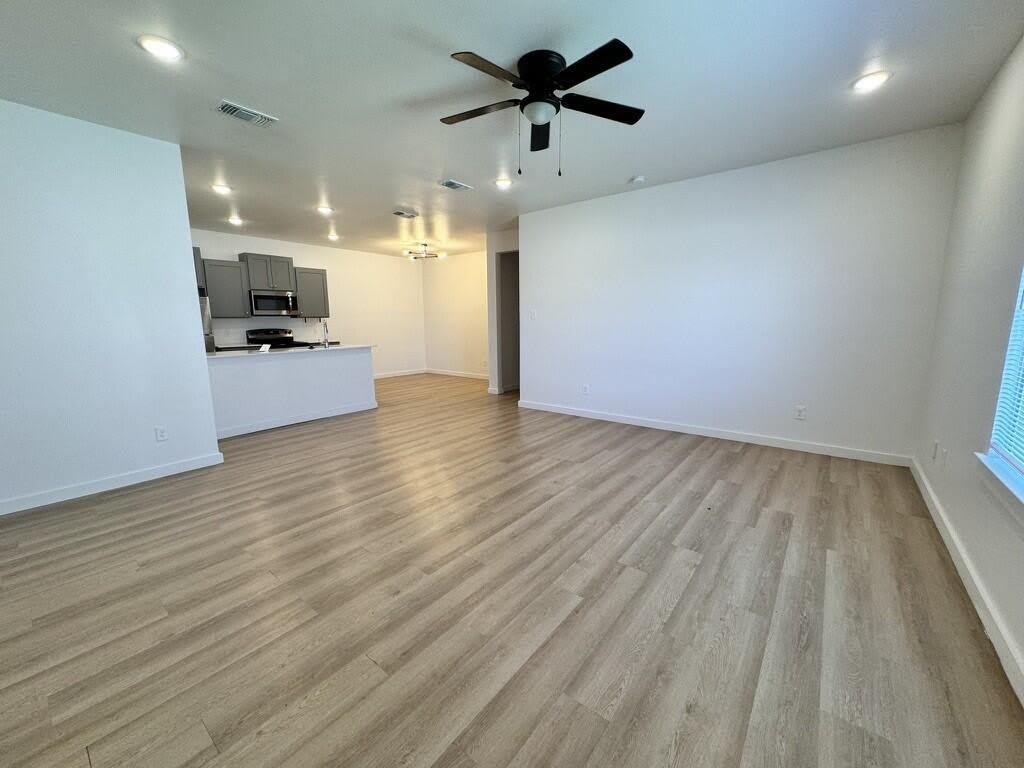 5711 Kemper Street – photo 3