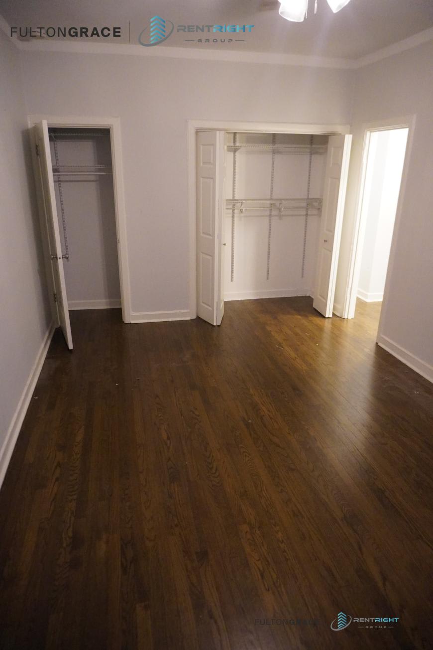 422-24 West Melrose St. – photo 2