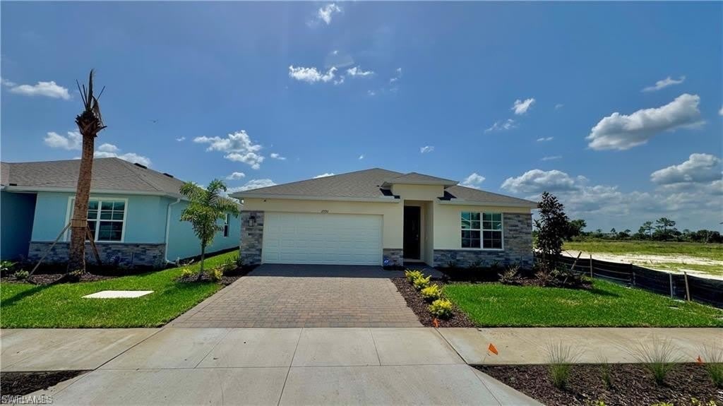 17710 Shade Tree Loop – photo 3