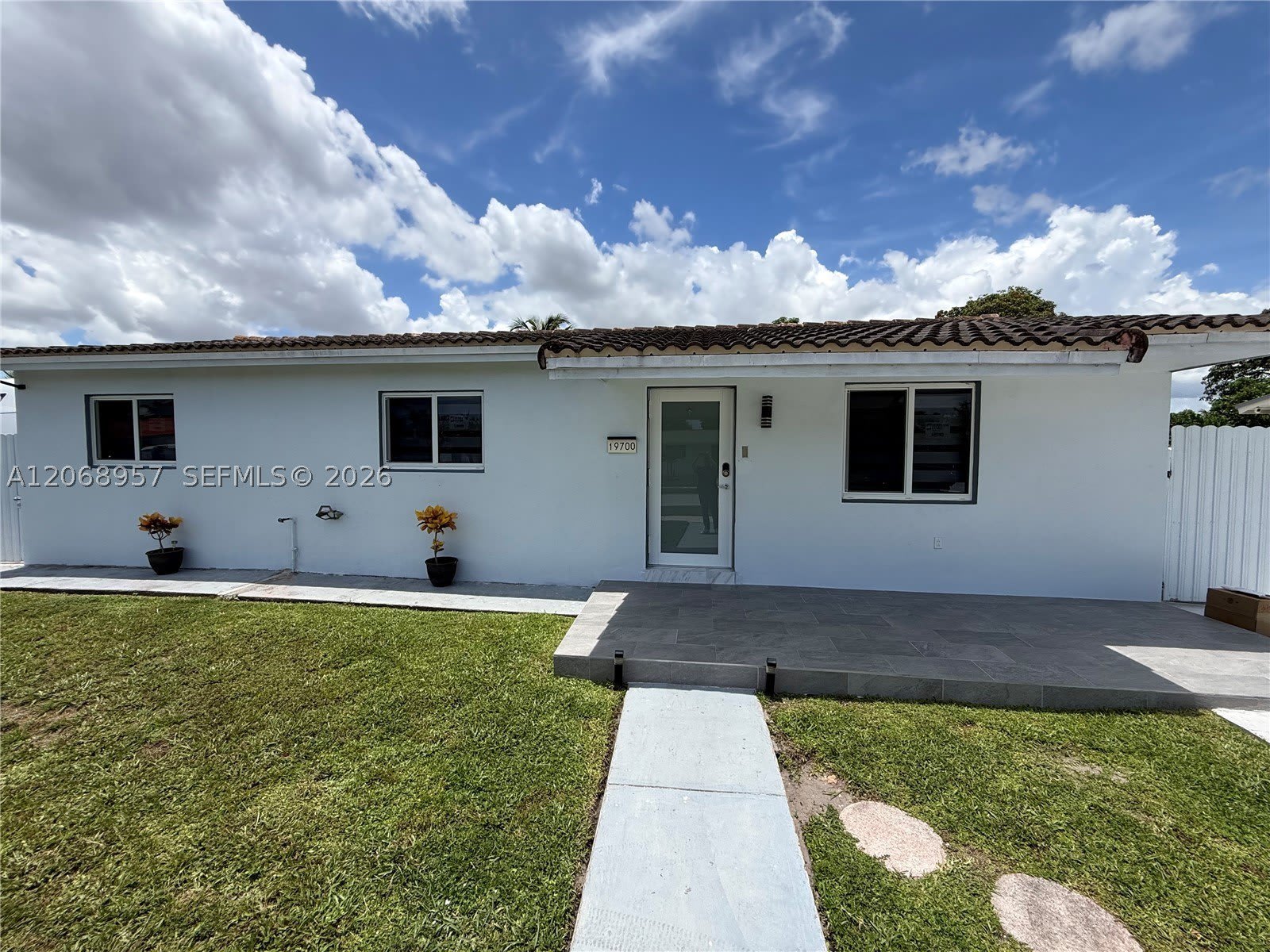 19700 NW 44th Ave – photo 2