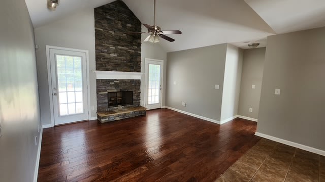 1407 Princeton Dr – photo 4