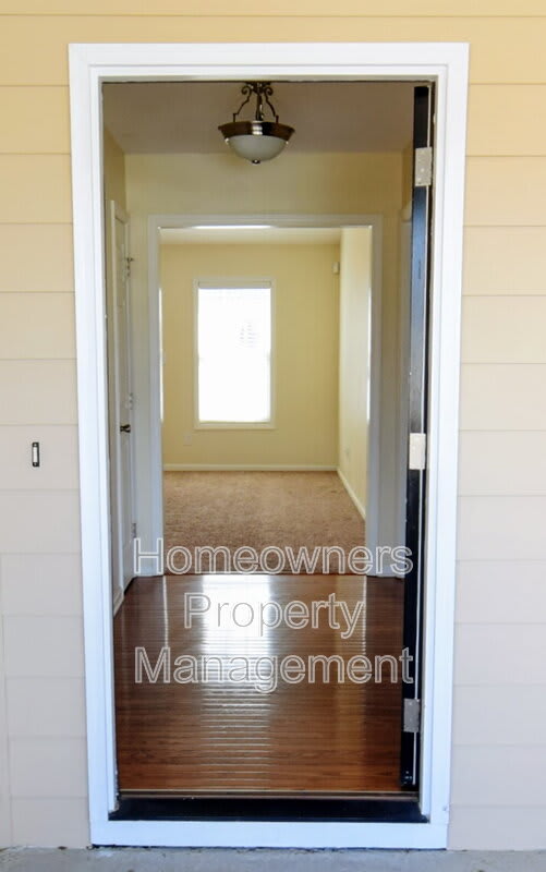 1905 Purple Dr – photo 2