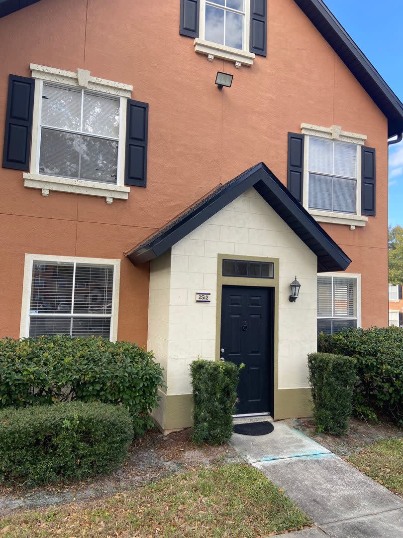 TWO BEDROOM CONDO IN GATED COMMUNITY – photo 2