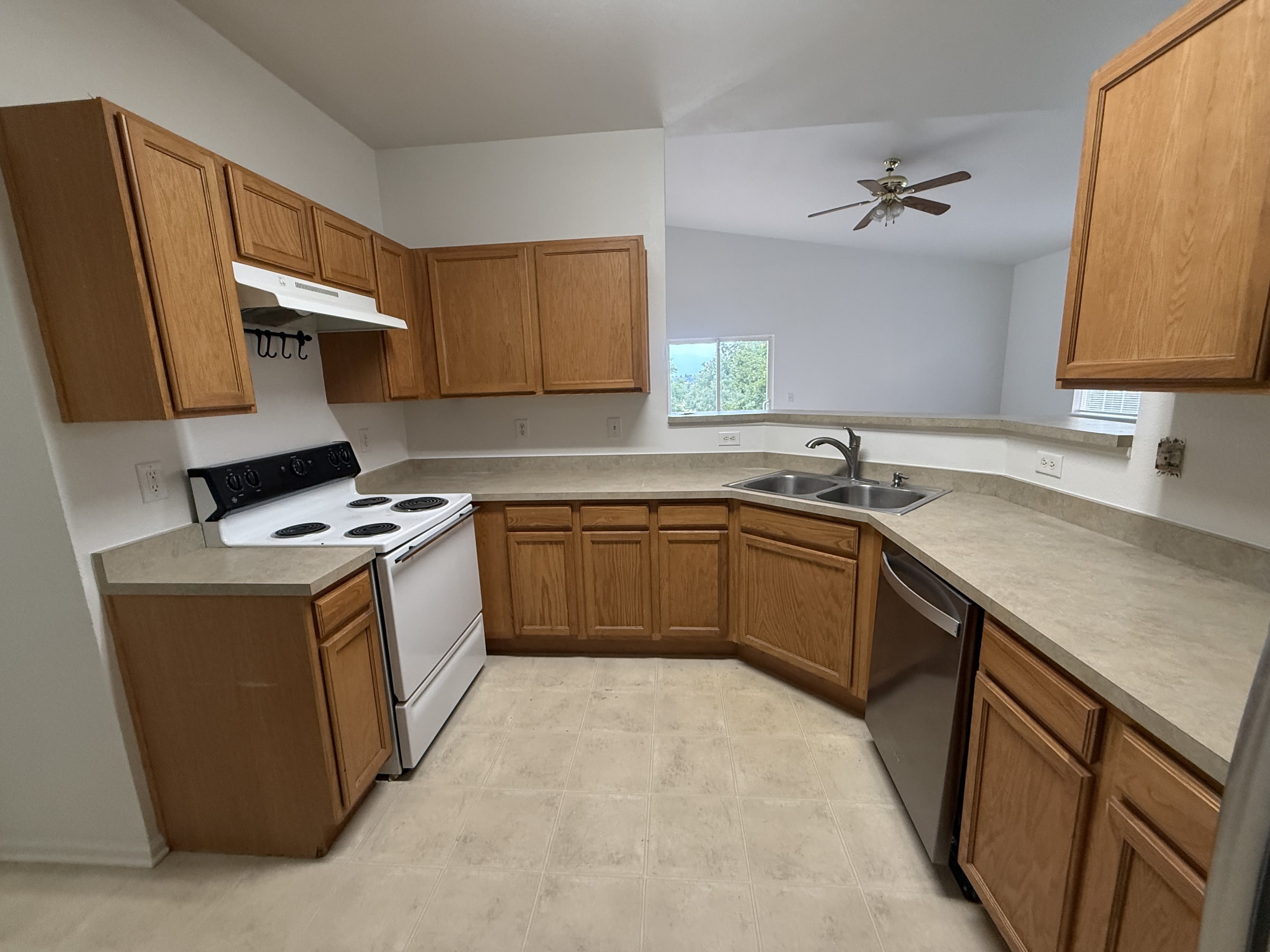 7175 Leeside View – photo 4