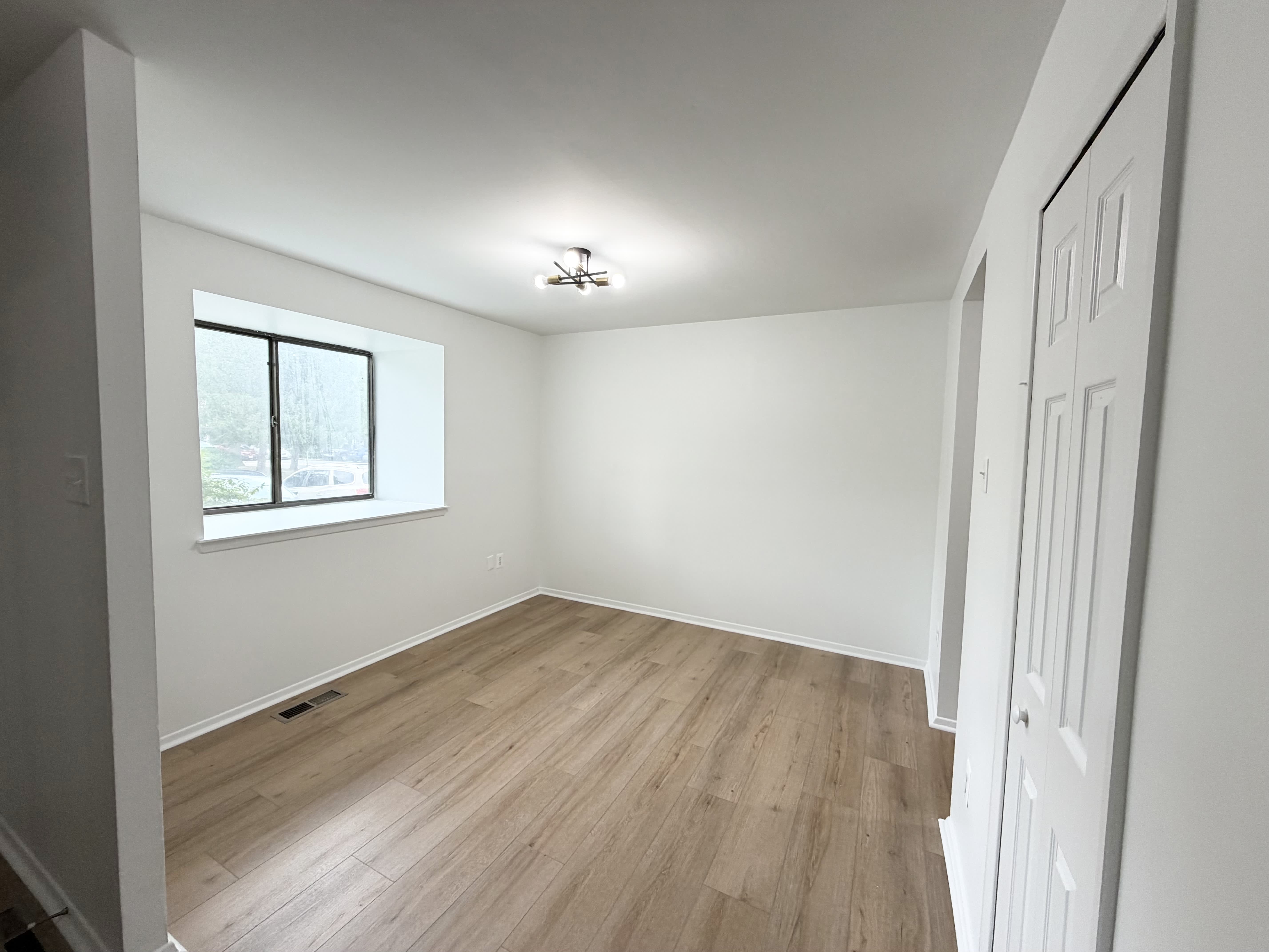 7038 Knighthood Lane – photo 5