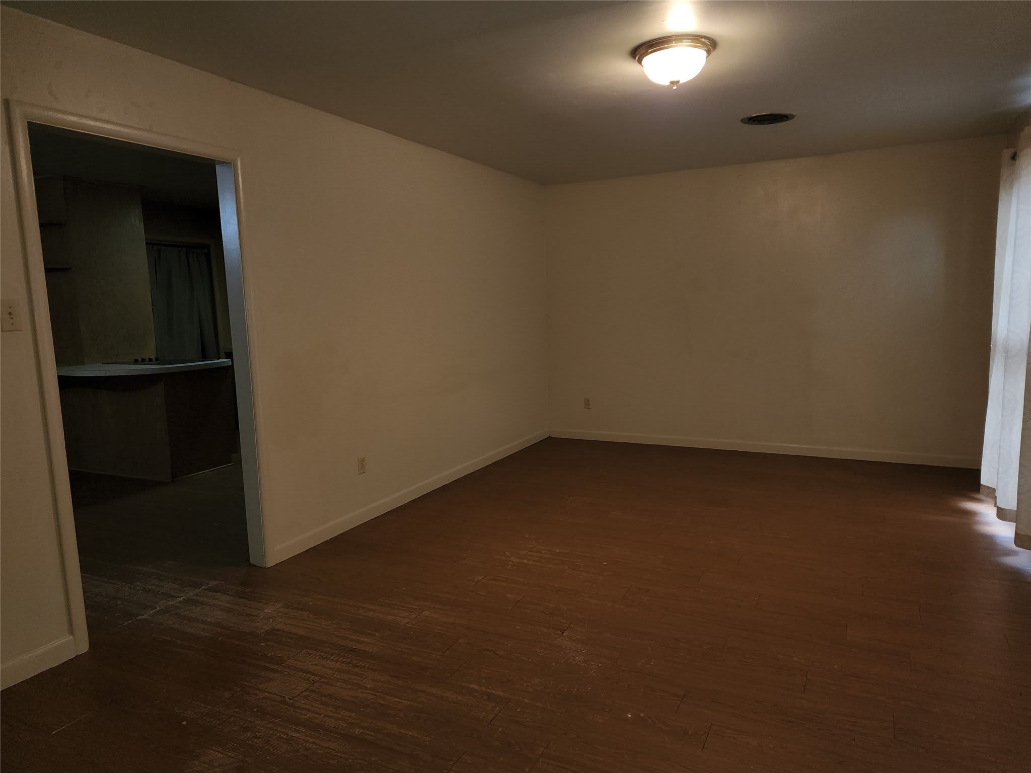 925 E N 13th Street – photo 2
