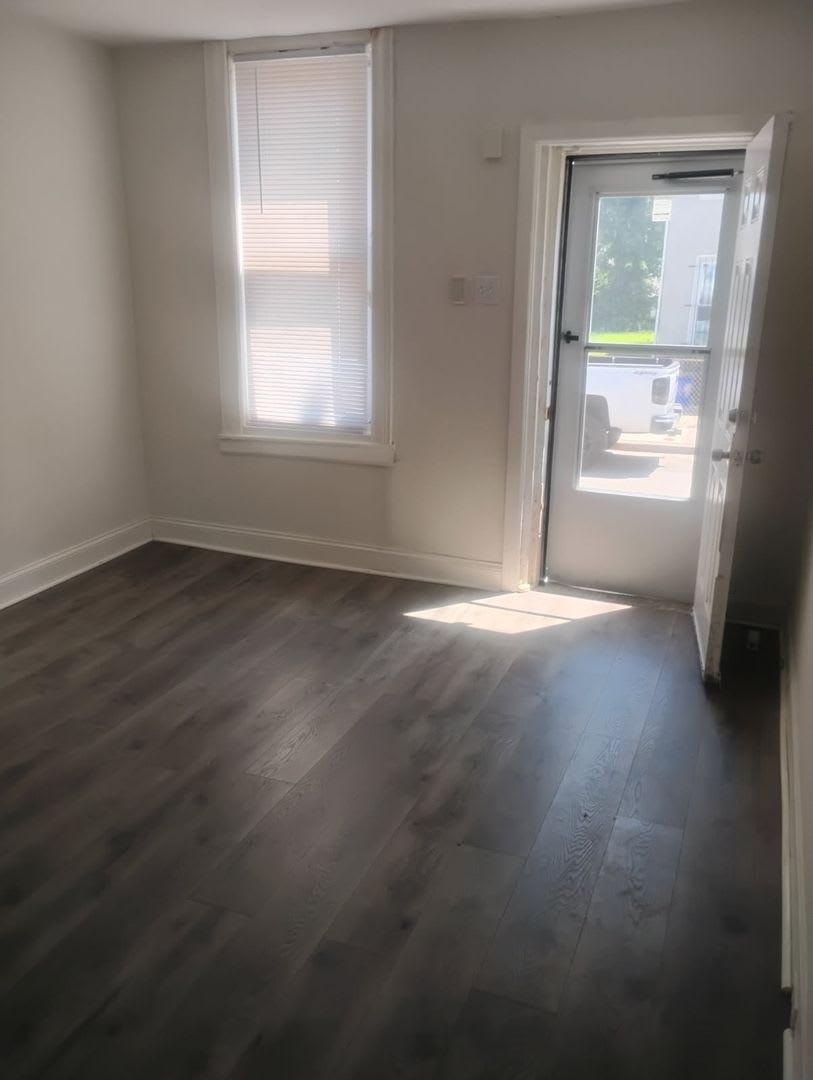 Newly Remodeled Home _ Germantown – photo 2