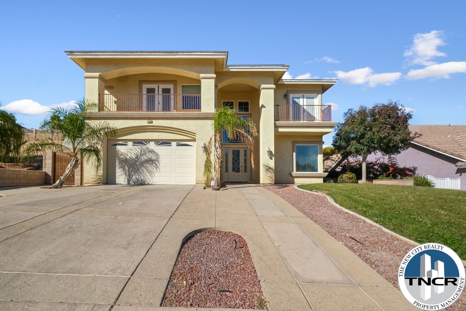 Gorgeous 4 Bedroom 3 5 Bath – photo 1