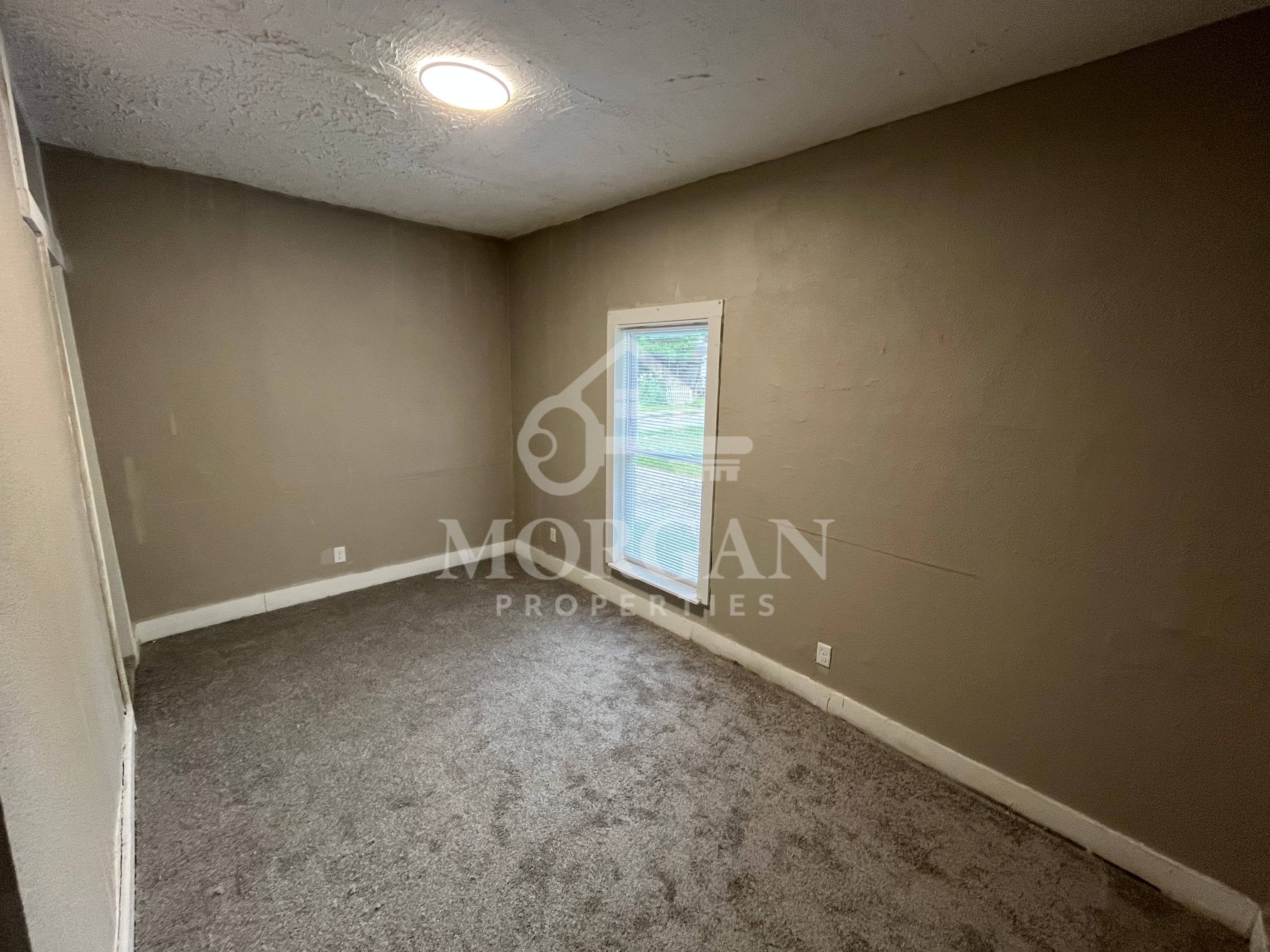 422 Chase Street – photo 5