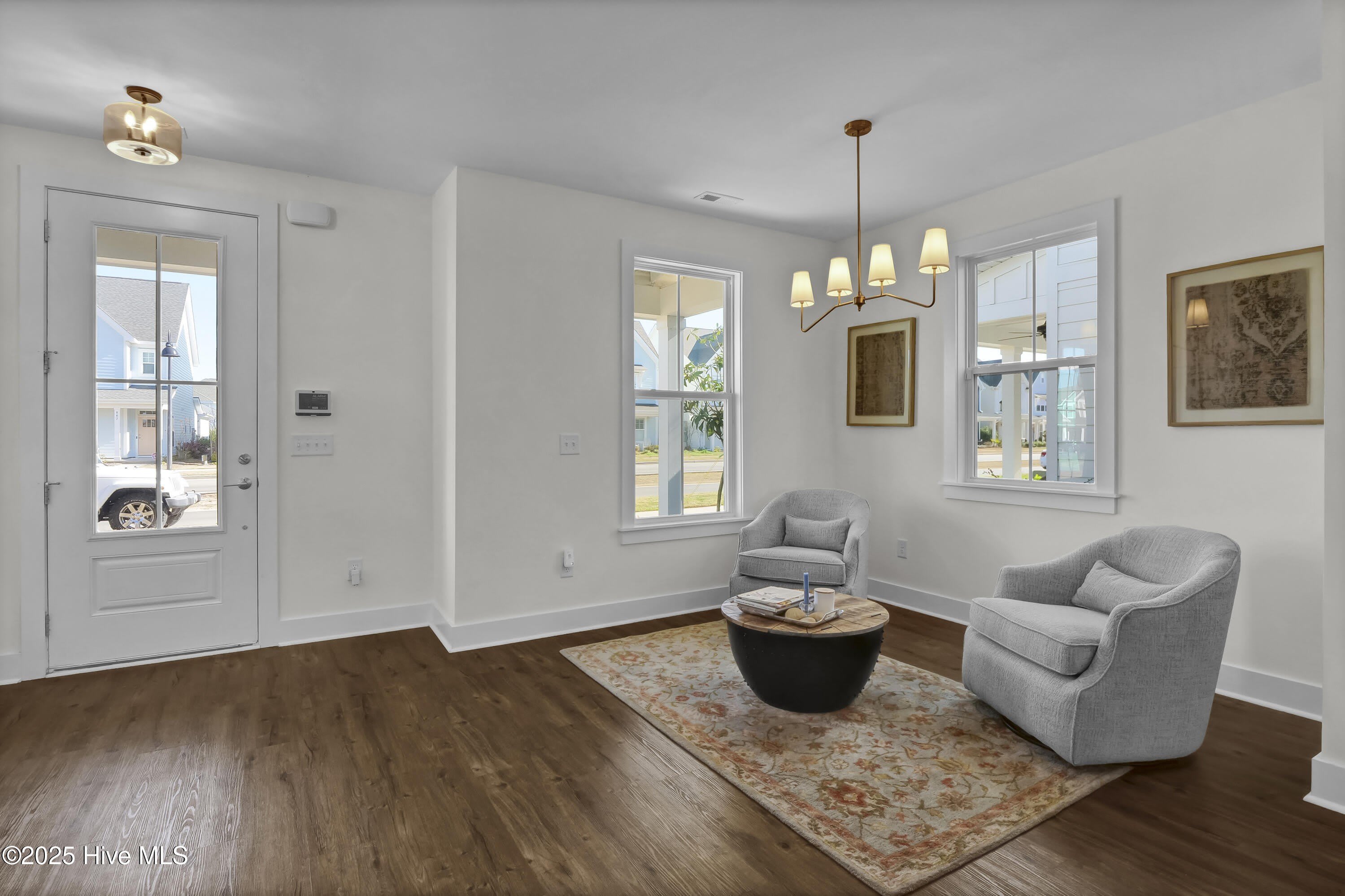 812 Edgerton Drive – photo 4