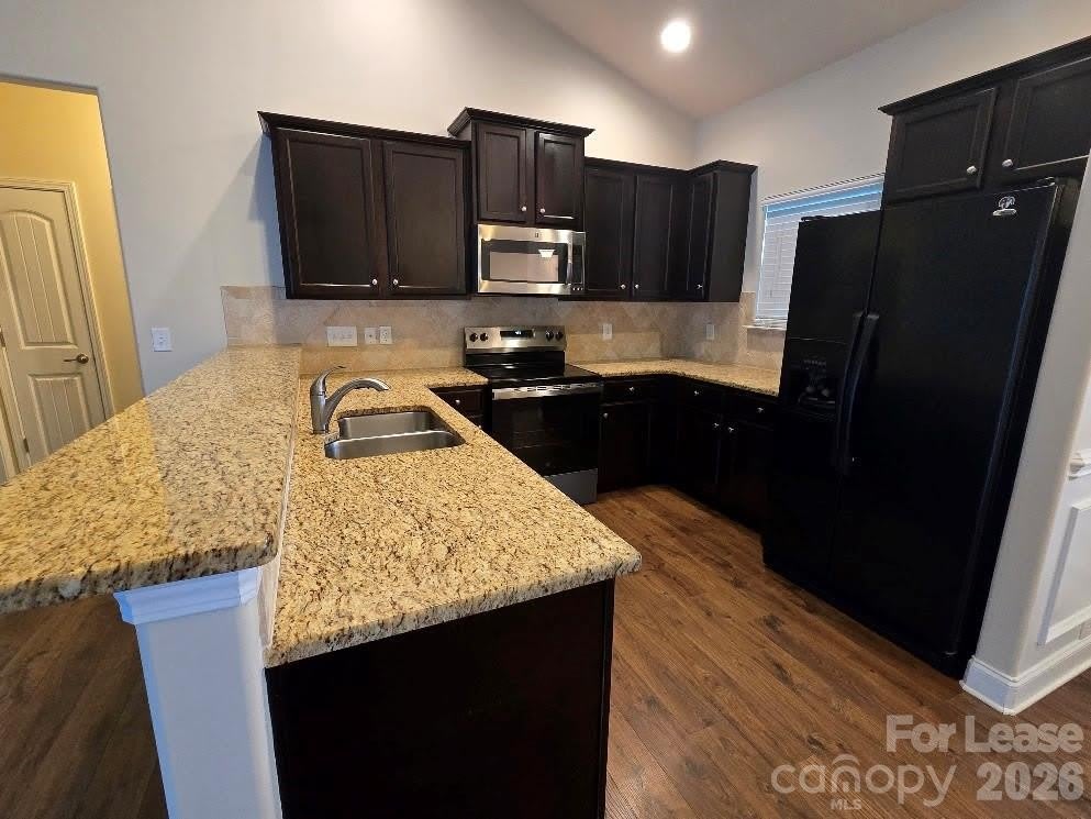 7231 Kenyon Drive – photo 4