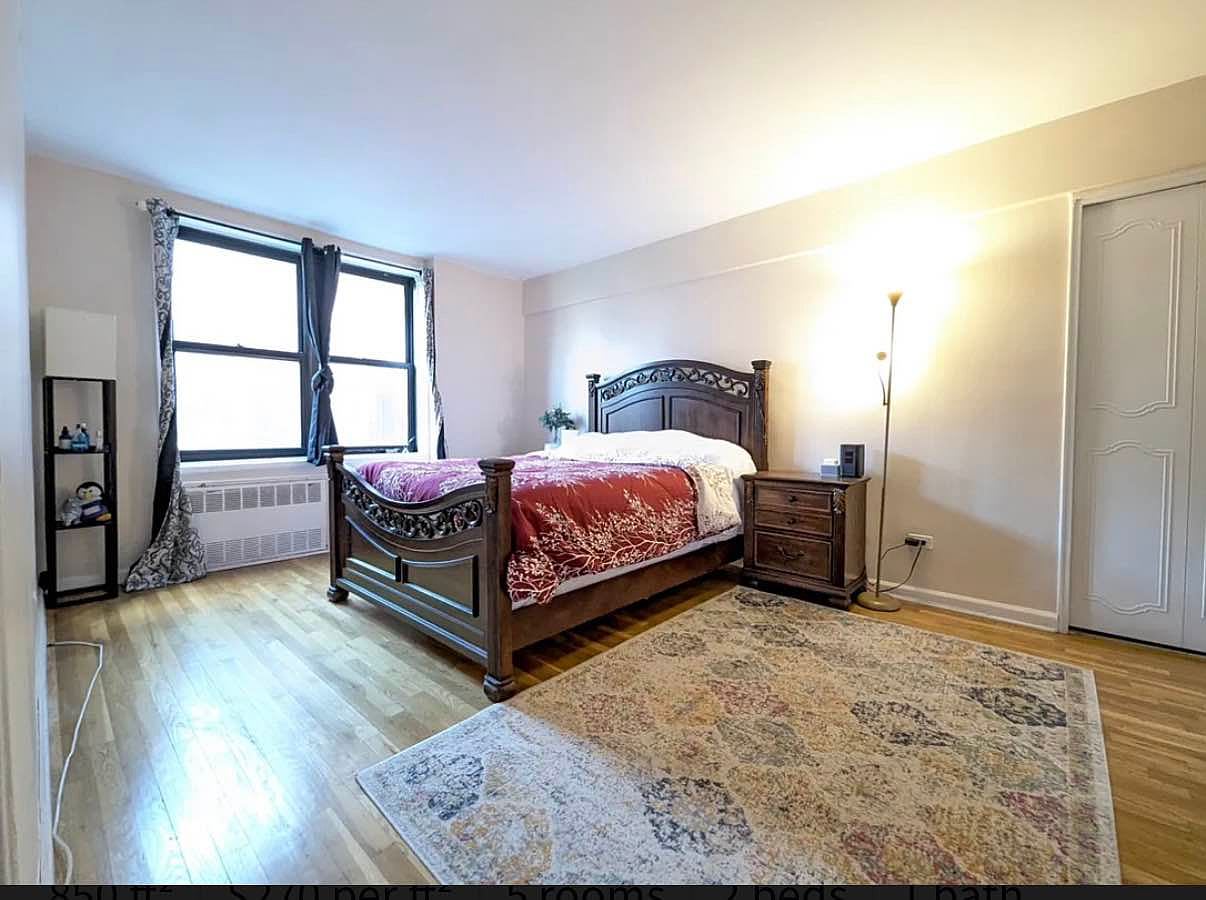1270 E 51St St Apt 1P – photo 2