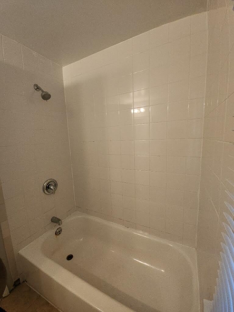 3606 E 9th Avenue – photo 1