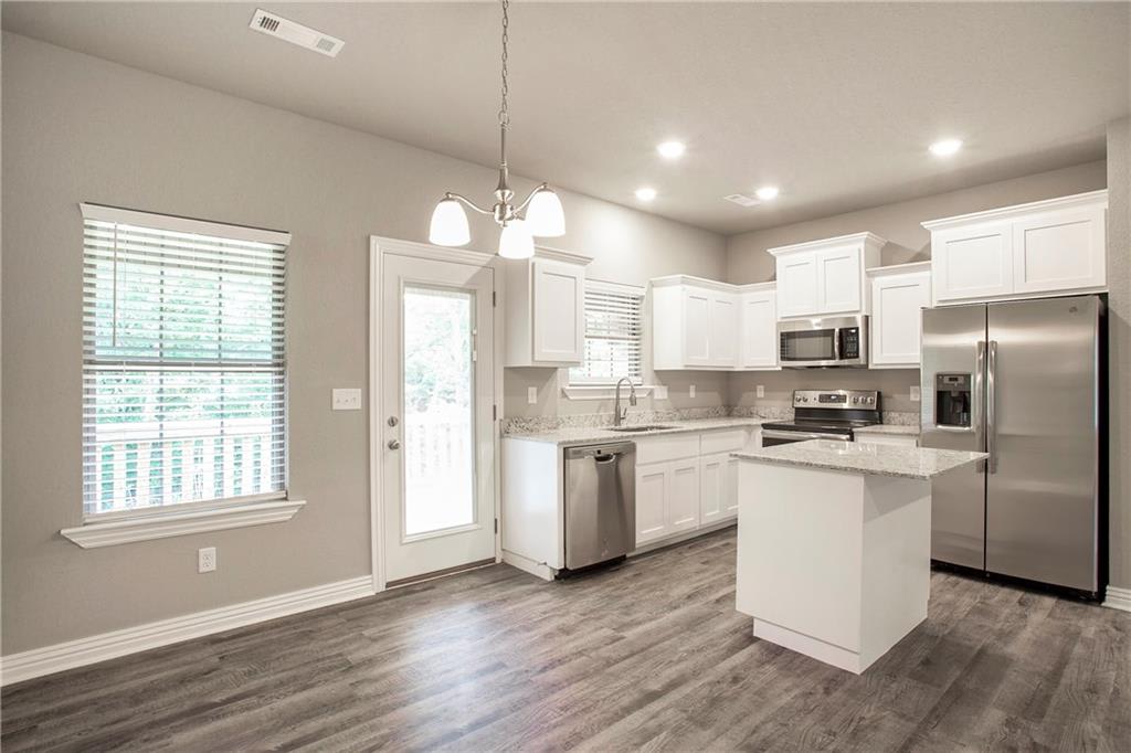3 Plymouth Ln – photo 4