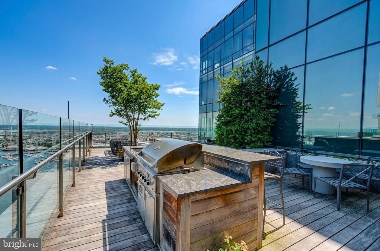300 International Drive – photo 3
