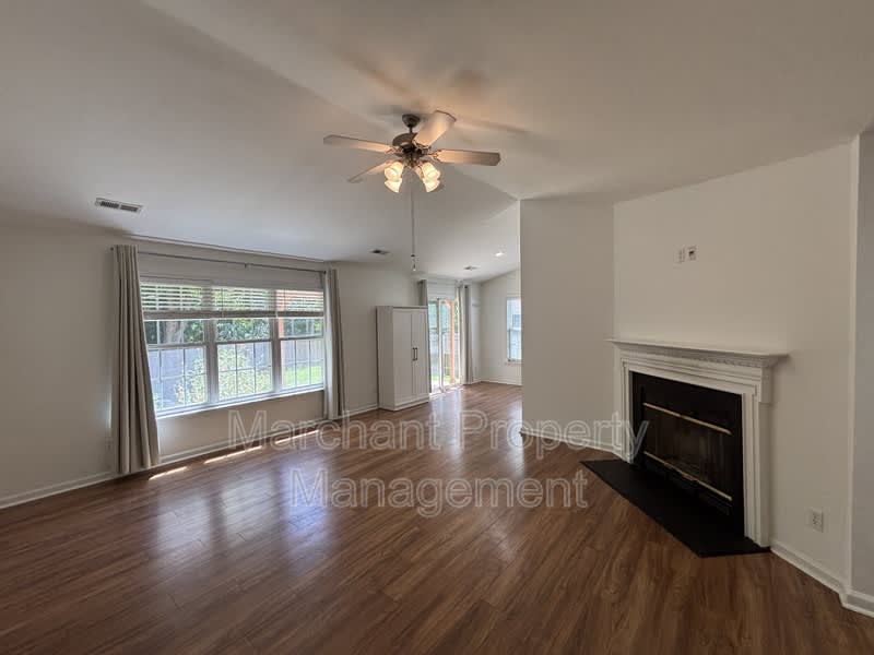 461 Brighton Woods Drive – photo 3