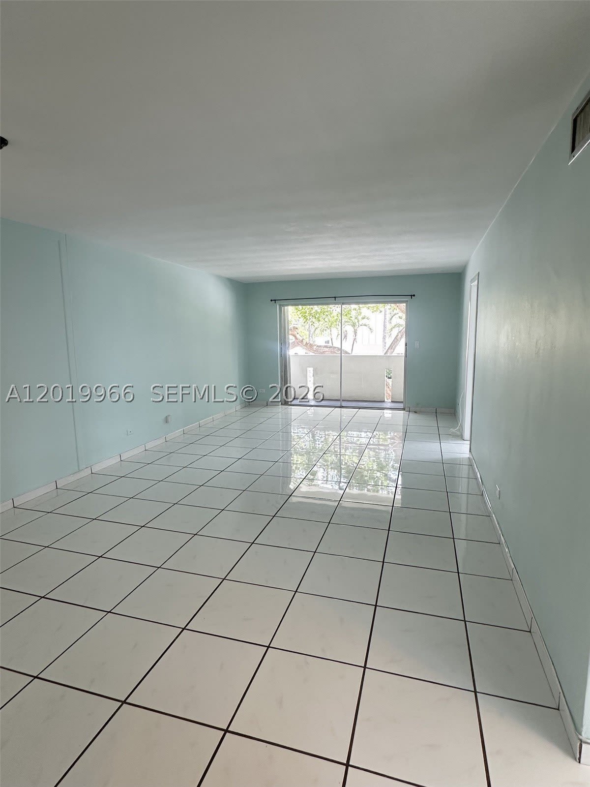 300 Galen Dr – photo 3