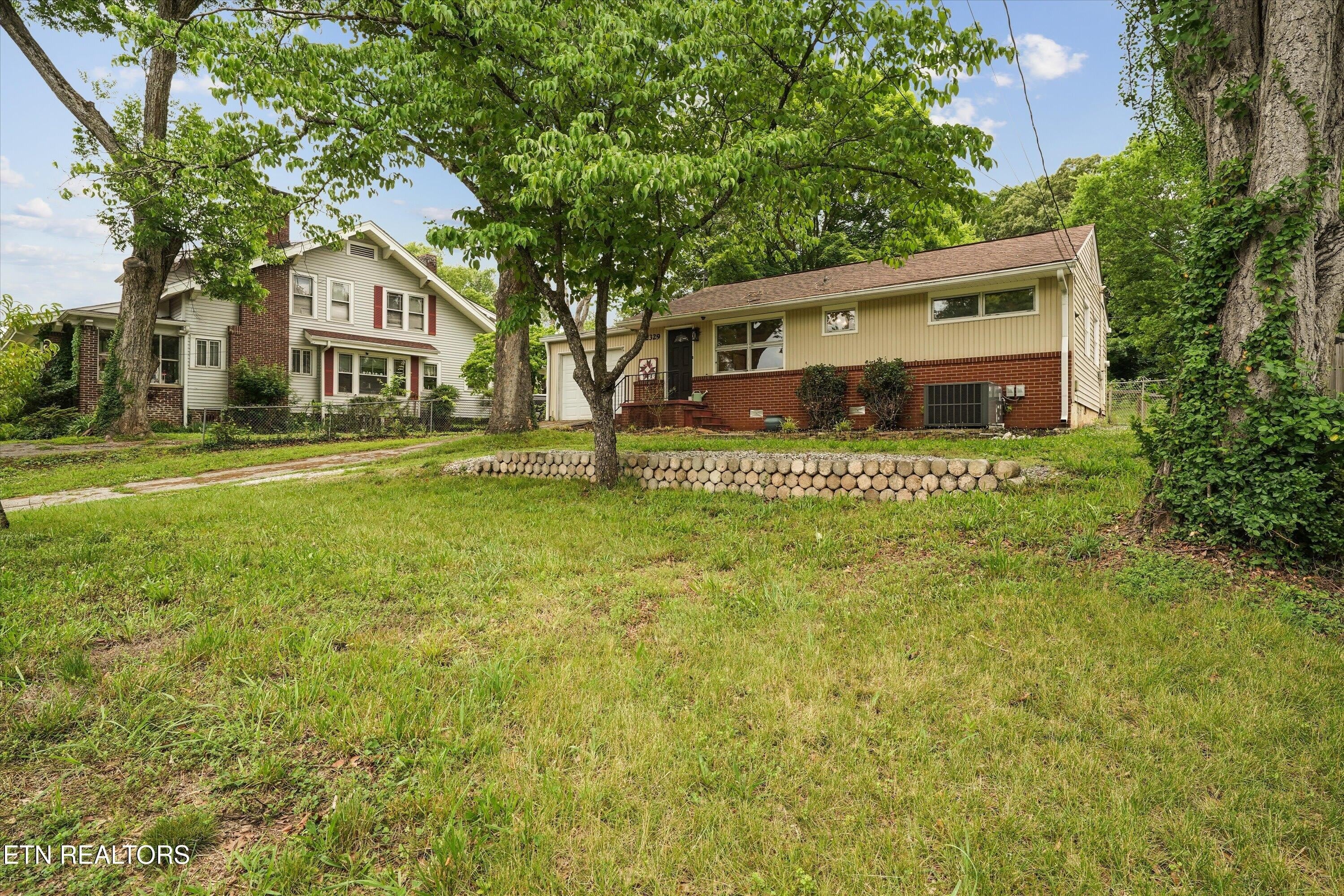 2329 Peachtree St – photo 5